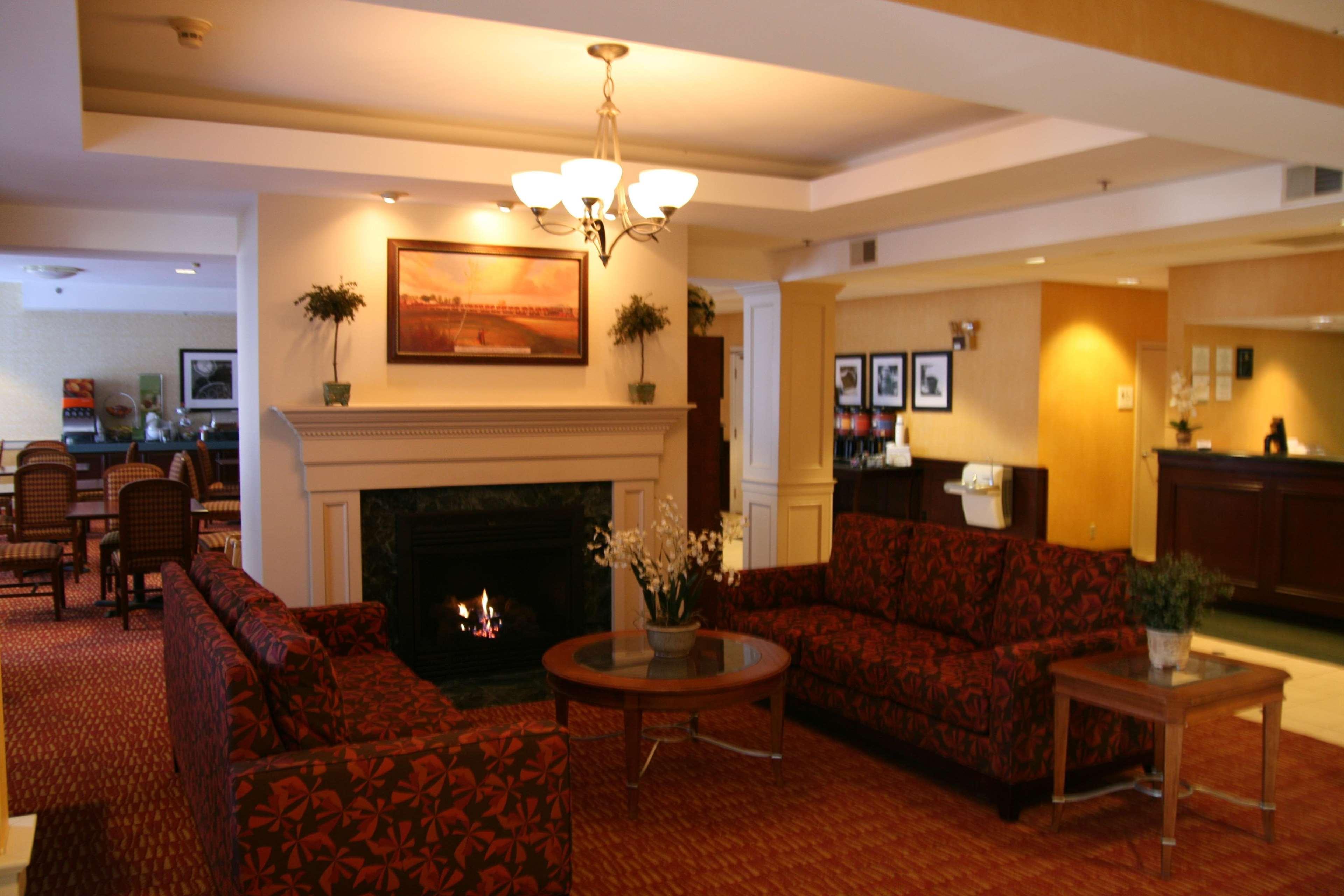 Hampton Inn By Hilton Concord/Bow Экстерьер фото