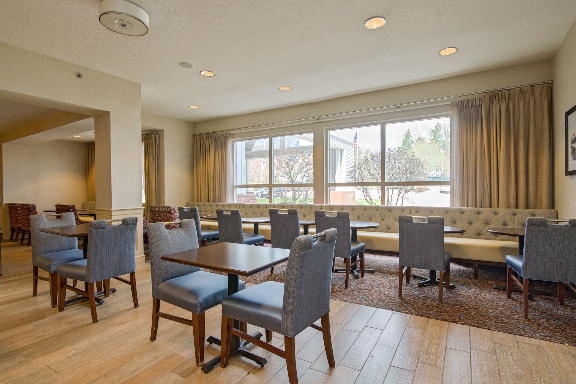 Hampton Inn By Hilton Concord/Bow Экстерьер фото